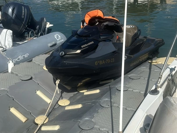 Jetski mieten in Santa Eulària des Riu zum besten Preis