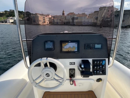 Boot mieten Cogolin günstig NJ 700 XL