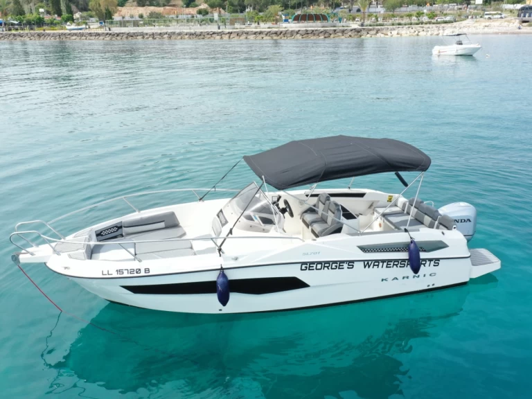 Ein Karnic KARNIC 701 SL mieten in Latchi