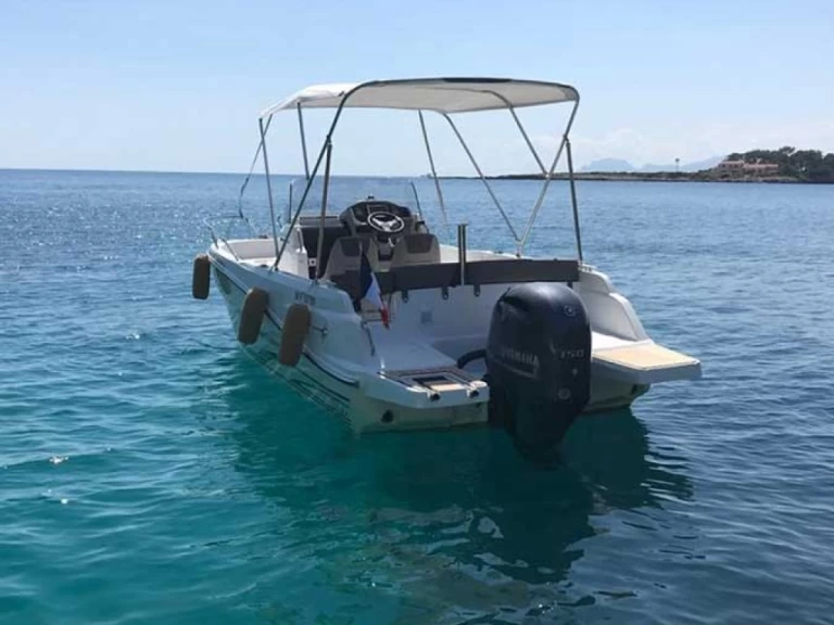 Jeanneau Cap Camarat 6.5 Style mieten Antibes