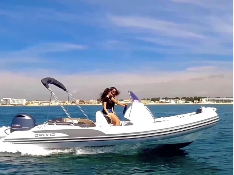 Grand Boats Golden Line G650LF mieten Palavas-les-Flots