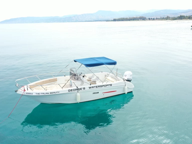 Motorboot mieten in Latchi zum besten Preis