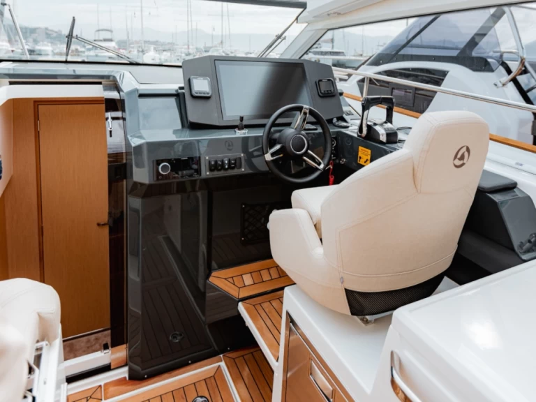 Vermietung Motorboot AUSTIN PARKER mit Führerschein