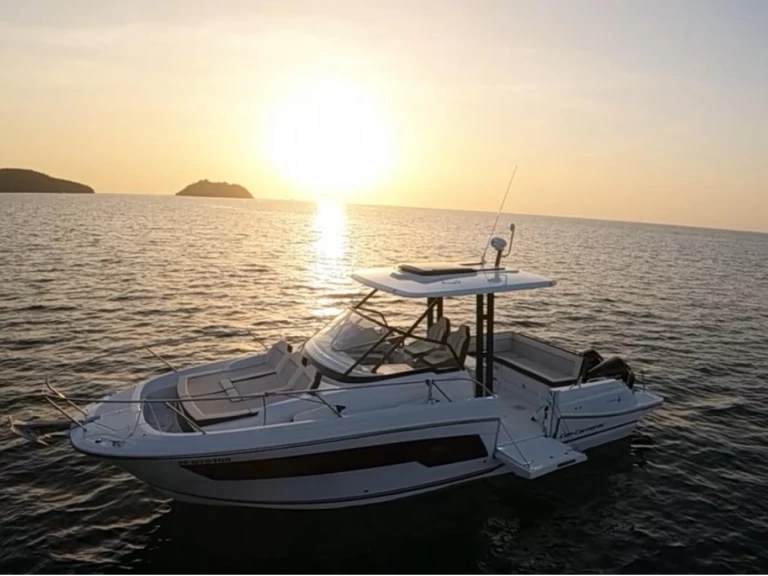 Vermietung Motorboot Jeanneau mit Führerschein