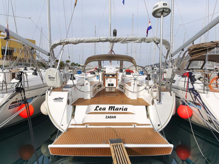 Segelboot mit oder ohne Skipper Bavaria mieten in Jezera