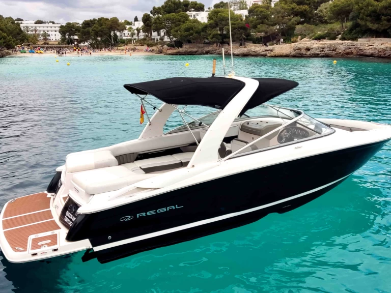 YachtCharter in Cala d'Or - Régal 2700 auf SamBoat