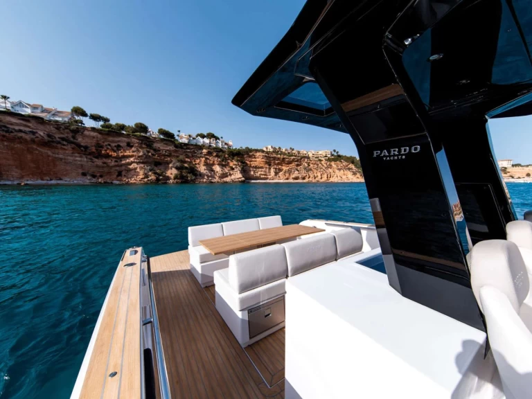 YachtCharter in Benítses - Pardo Yachts Queen Lia II auf SamBoat