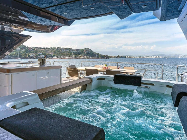 Bootsverleih MonteCarloYachts Esmeralda of the Seas Saint-Raphaël Samboat