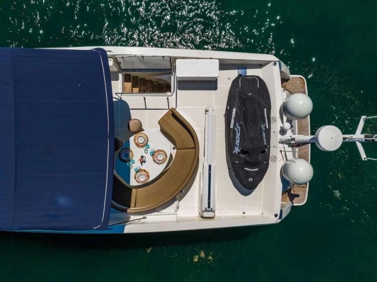 Yacht mit oder ohne Skipper Ferretti mieten in Miami