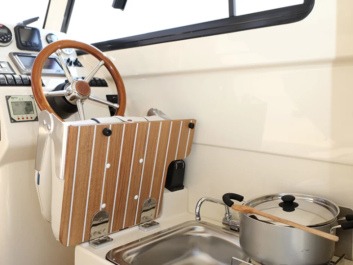 Vermietung Motorboot Leidi mit Führerschein