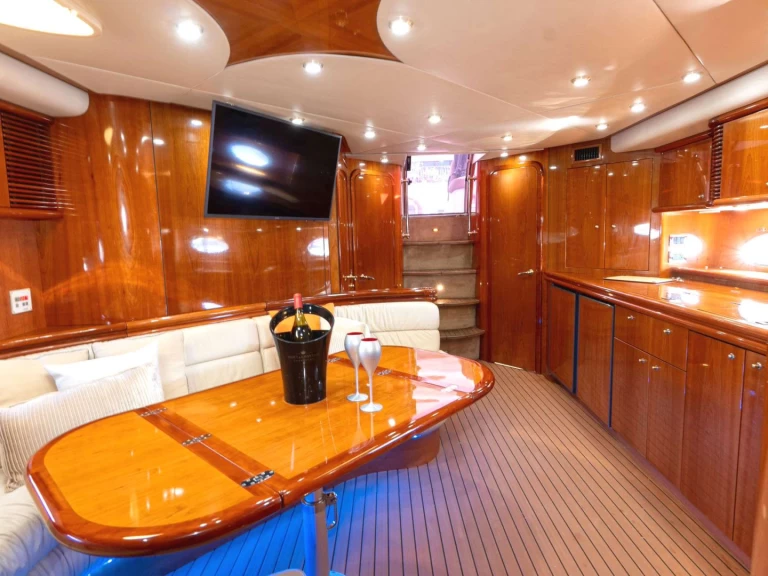 YachtCharter in Bimini - Sunseeker Sanbella 2 auf SamBoat