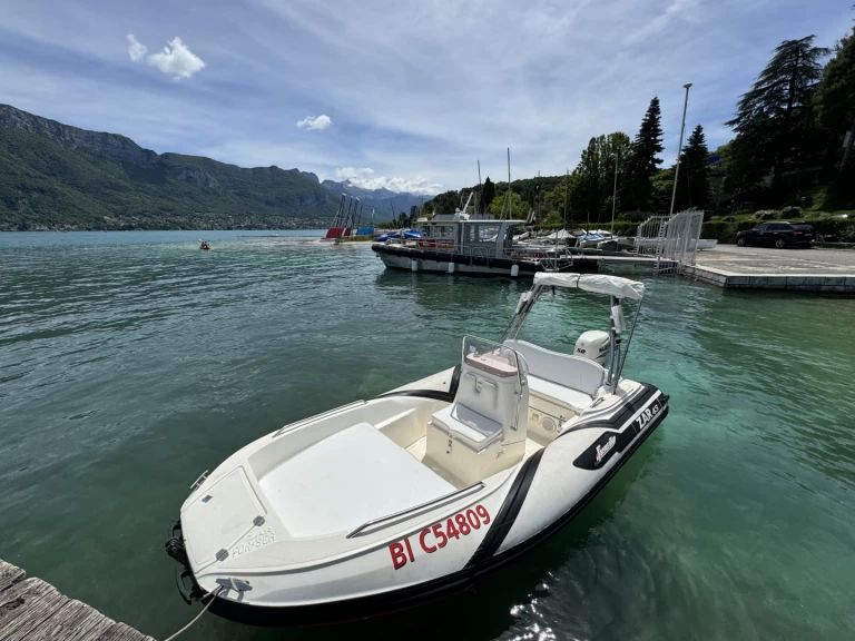 Schlauchboot mit oder ohne Skipper Zar mieten in Annecy