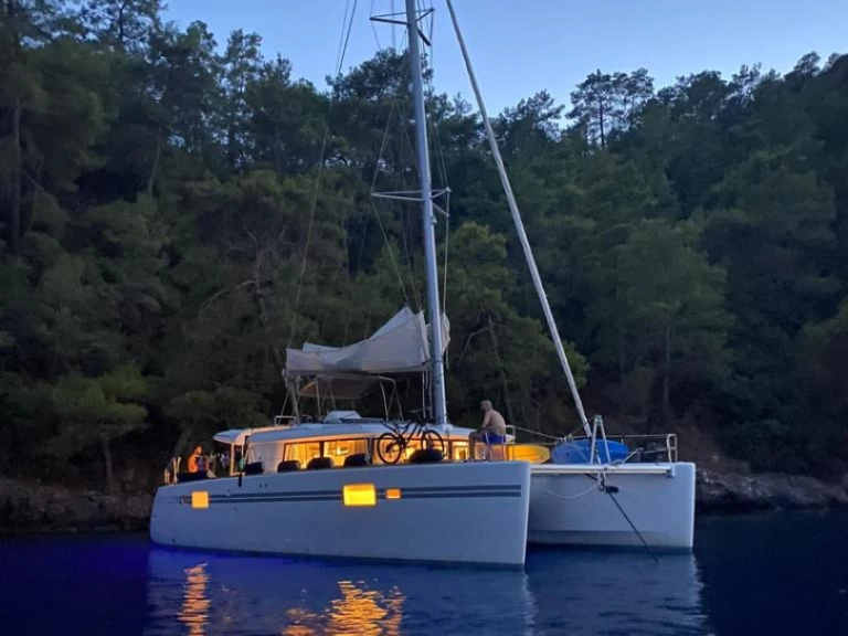 Lagoon 450F  Lagoon 450F  mieten Fethiye