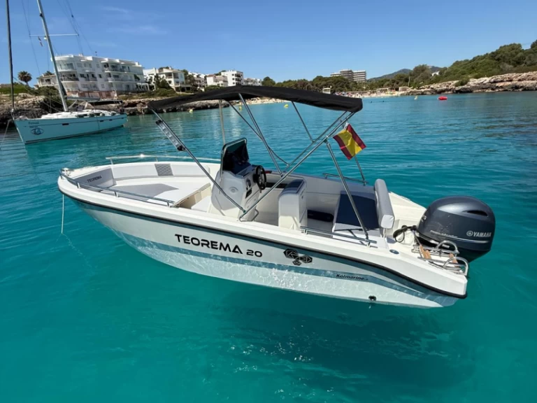 Ein Kolmarine Teorema 20 mieten in Portocolom