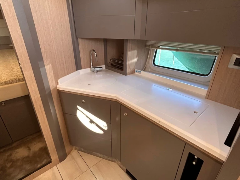 Boot mieten Nettuno günstig Z 35