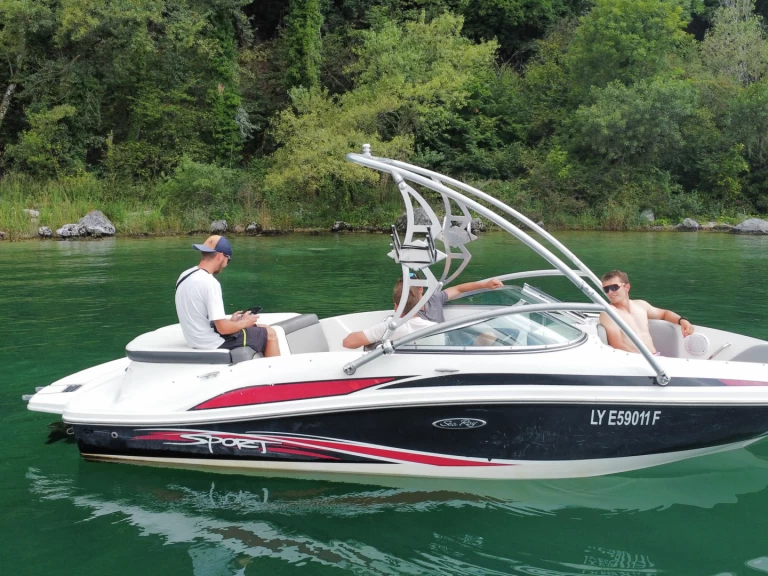 Sea Ray Sea Ray 185 Sport mieten Aix-les-Bains
