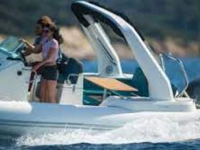 YachtCharter in Port Grimaud - zodia Medline 7.5 auf SamBoat