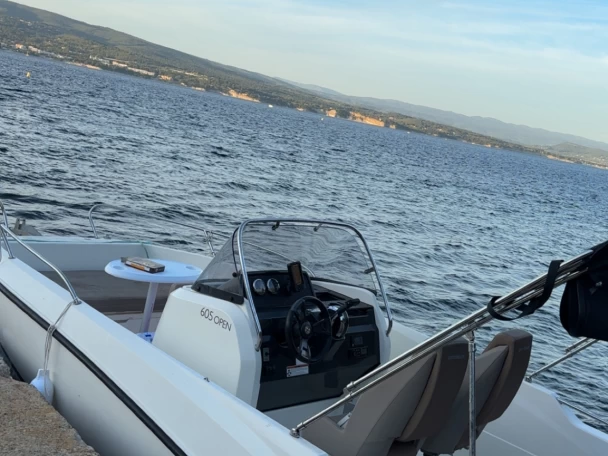 Motorboot mieten in La Ciotat - Quicksilver Activ 605 Open