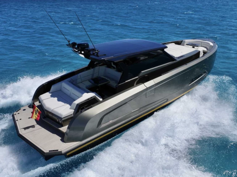 Vanquish VQ 45 mieten Ibiza Town