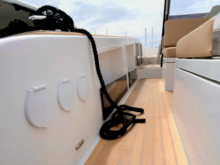 Lucky Wood Vicenzo 39 WA mieten Zadar