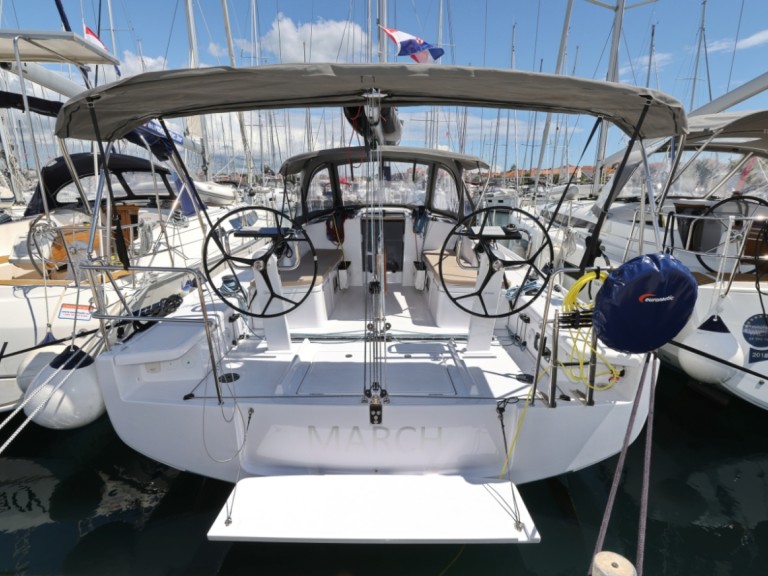 YachtCharter in Biograd na Moru - Bénéteau First 36 auf SamBoat