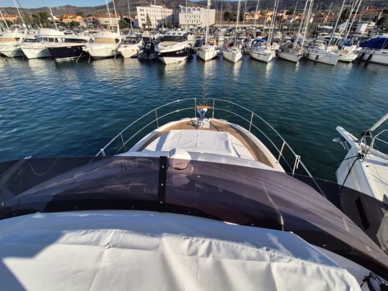 Ein Bénéteau Swift Trawler 41 mieten in Pirovac