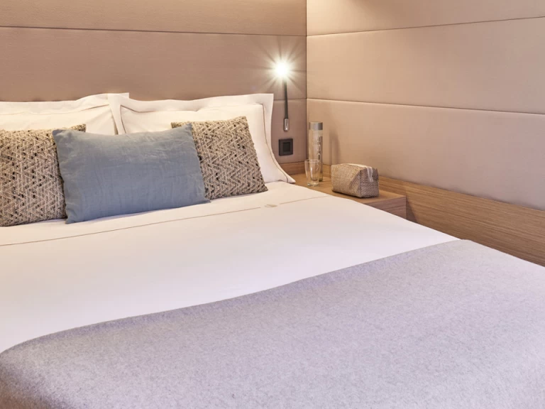 Katamaran mieten in Santa Eulària des Riu zum besten Preis