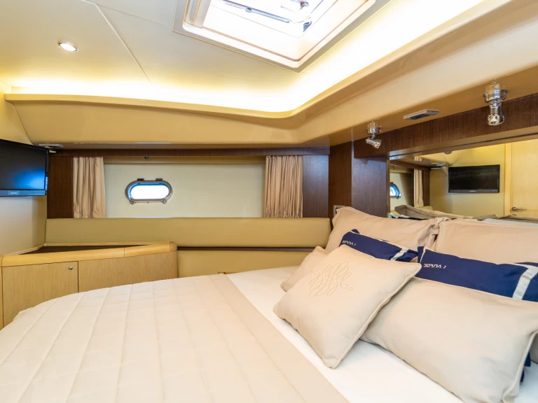 Bootsverleih Ferretti 591 Dubrovnik Samboat