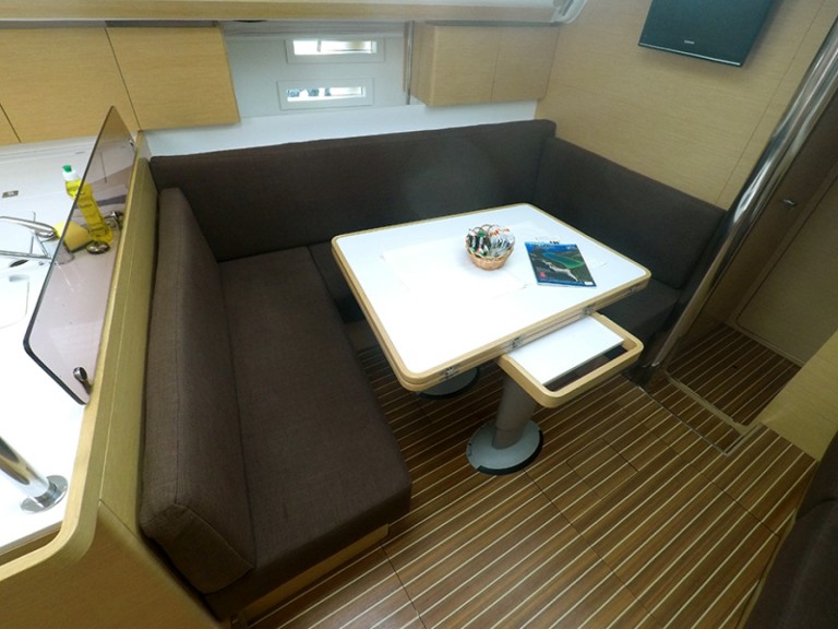 Segelboot mieten in Šibenik - Elan Impression 444