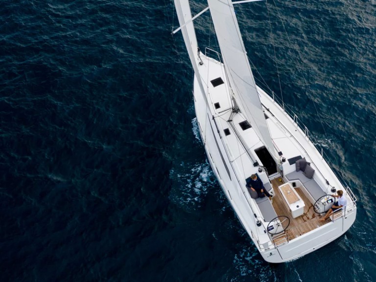 Vermietung Segelboot Bénéteau mit Führerschein