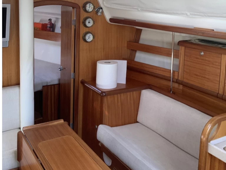 Ein Delphia Delphia 33 mieten in Piso Livadi