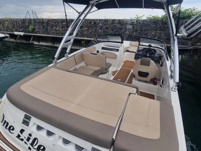 Vermietung Motorboot Bayliner mit Führerschein