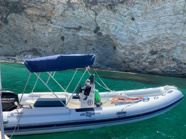 Ein Altamarea 580 mieten in Castellammare del Golfo