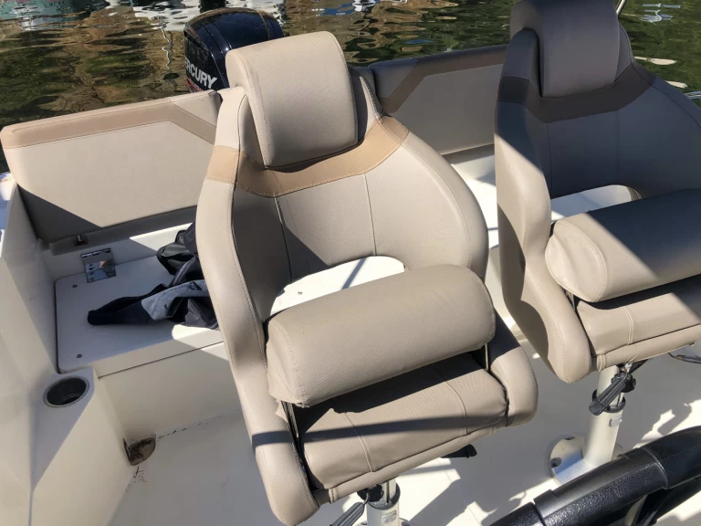 Bootsverleih Quicksilver Activ 605 Open Carry-le-Rouet Samboat