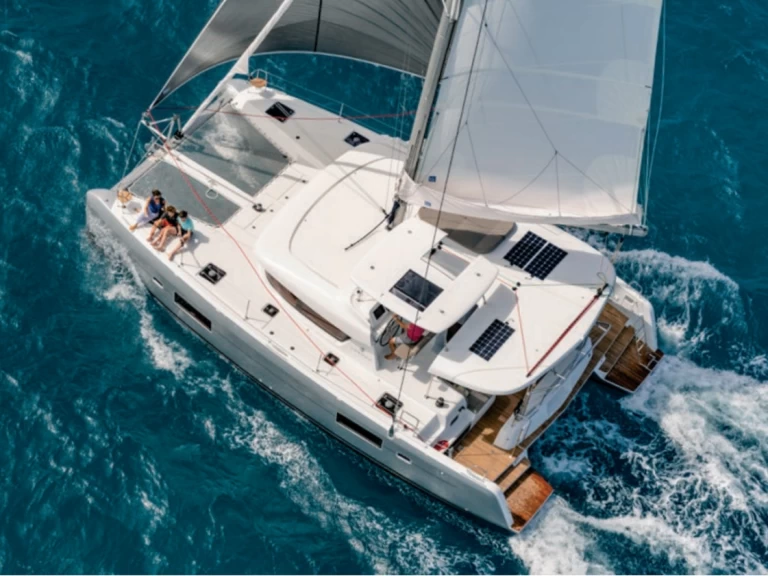 YachtCharter in Vlychada - Lagoon Lagoon 42 auf SamBoat