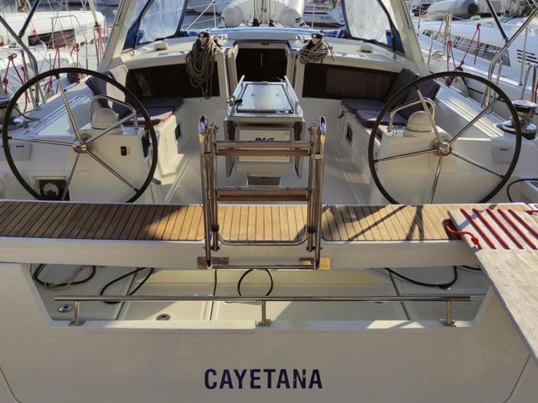 Bénéteau Oceanis 48 mieten Furnari