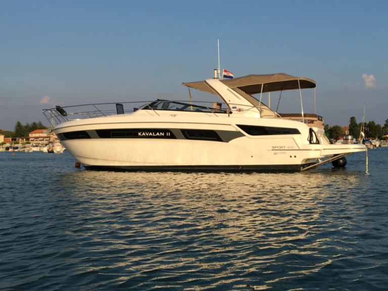 Ein Bavaria Bavaria S40 OPEN mieten in Pula