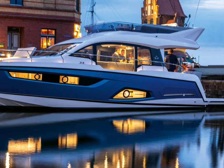 Motorboot mieten in Pula - Sealine Sealine F430
