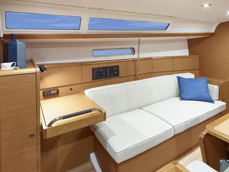 Vermietung Segelboot Jeanneau mit Führerschein