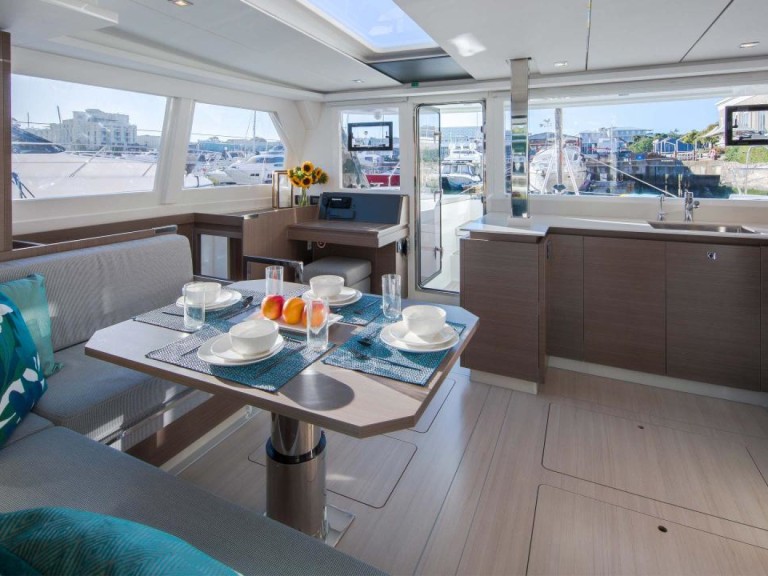 Boot mieten Procida günstig Leopard 42