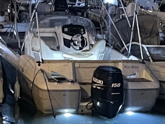 Vermietung Motorboot Bénéteau mit Führerschein