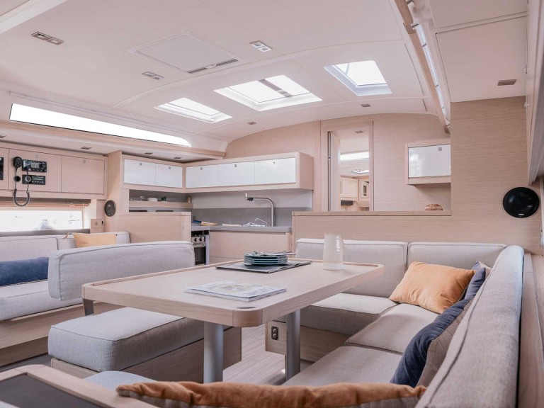 YachtCharter in Furnari - Dufour Dufour 470 auf SamBoat