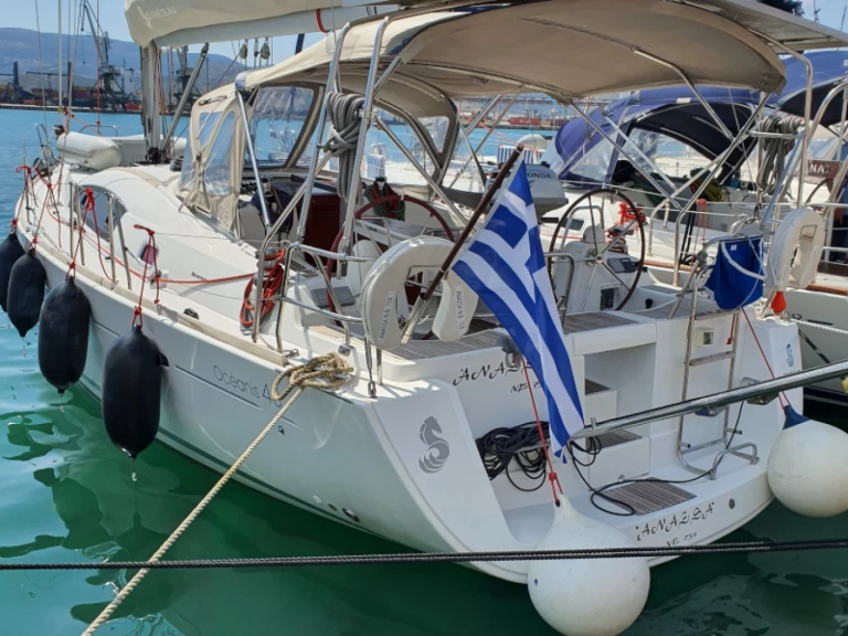 Ein Bénéteau Oceanis 40 mieten in Volos