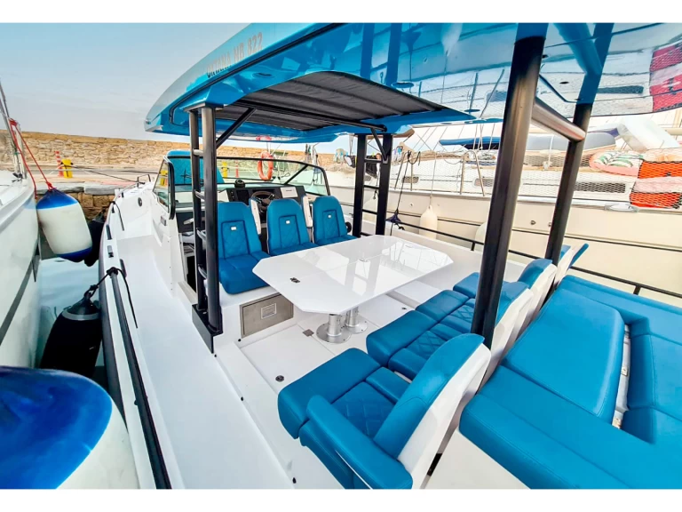 YachtCharter in Gouviá - Axopar Axopar 37 Sun-Top auf SamBoat