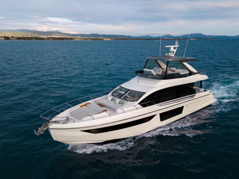 Yacht mit oder ohne Skipper Azimut mieten in Šibenik