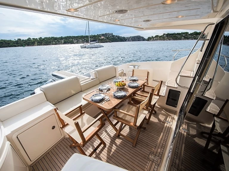 Motorboot mieten in Šibenik zum besten Preis