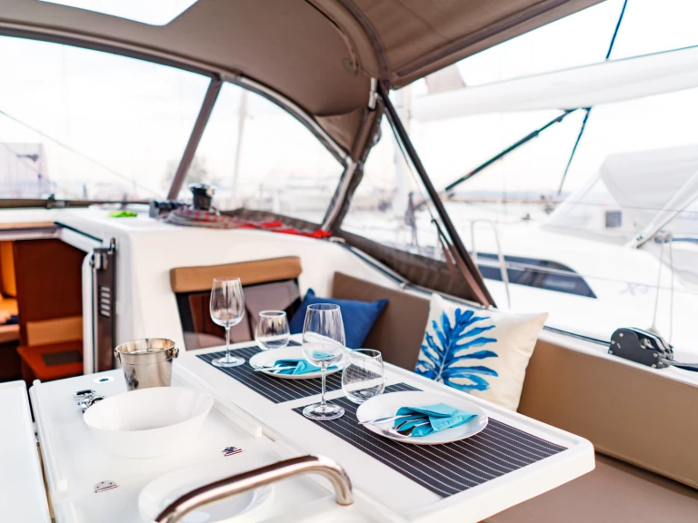 Segelboot mit oder ohne Skipper Jeanneau mieten in Lefkáda