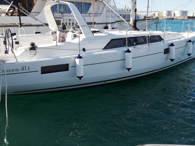 Bénéteau Oceanis 41.1 mieten Vibo Marina