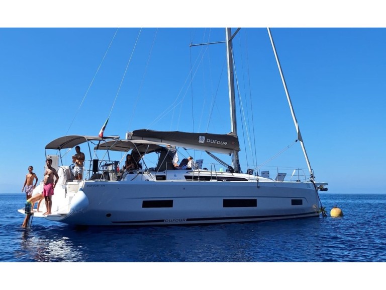 YachtCharter in Furnari - Dufour Dufour 470 auf SamBoat