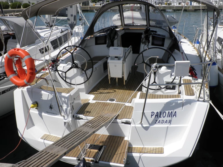 Segelboot mit oder ohne Skipper Jeanneau mieten in Sukošan